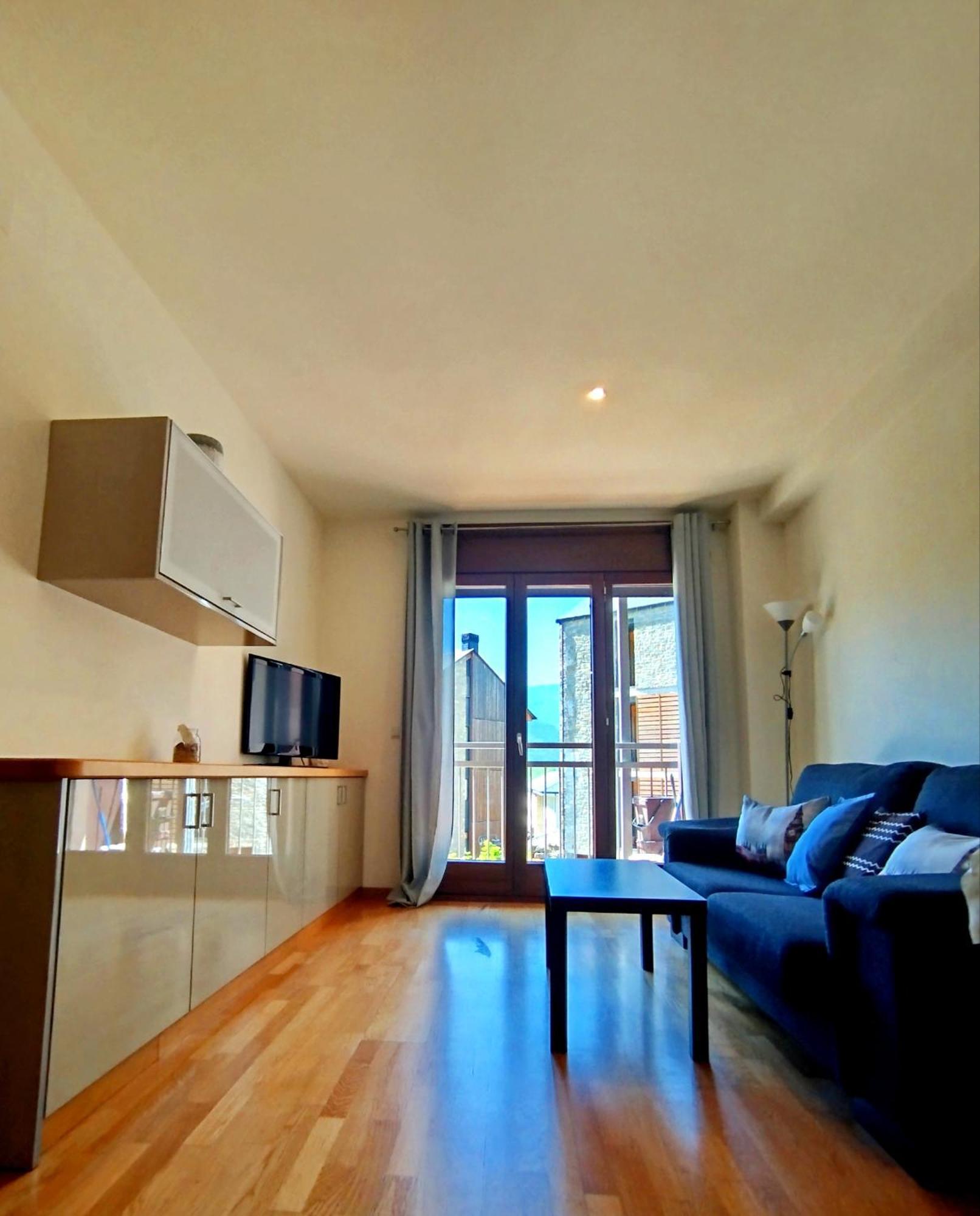 Apartaments Sort Pirineus Экстерьер фото