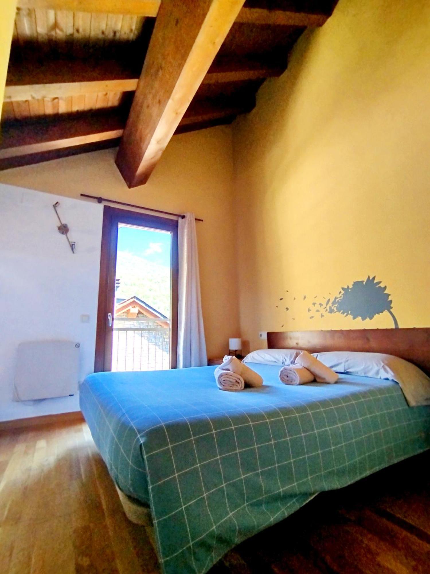Apartaments Sort Pirineus Экстерьер фото